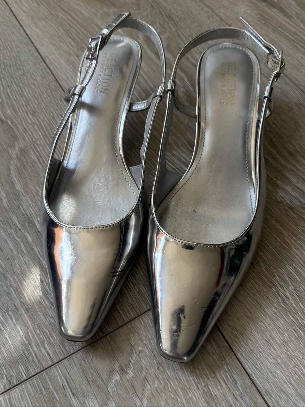 Kenneth Cole Reaction Metallic Silver Pointed Slingback Flats size 8